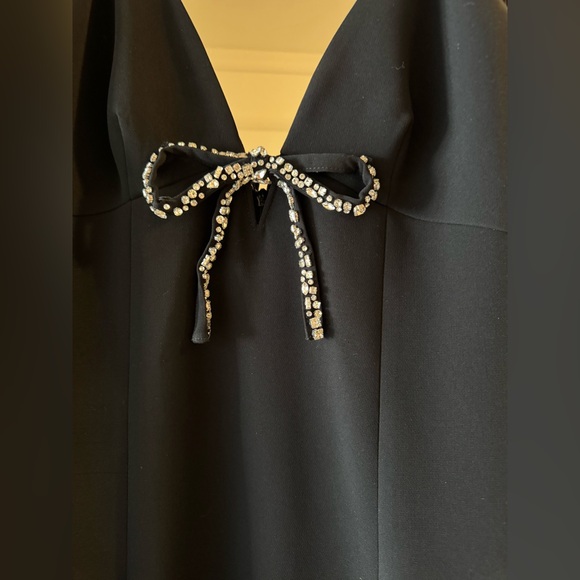 Cinq a sept Adele bow gown size 8 - excellent used condition - Picture 3 of 6